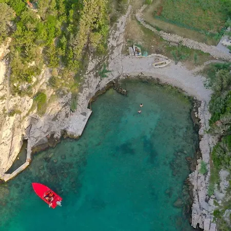 Дом отдыха Family Friendly House With A Swimming Pool Pucisca, Brac - 21499