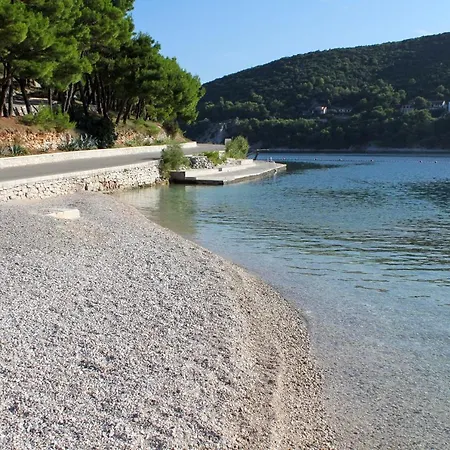 Family Friendly House With A Swimming Pool Pucisca, Brac - 21499 Дом отдыха *