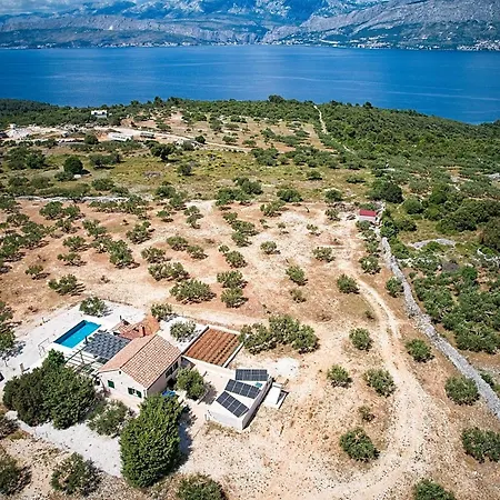 Ferienhaus Family Friendly House With A Swimming Pool Pucisca, Brac - 21499 Pucisca